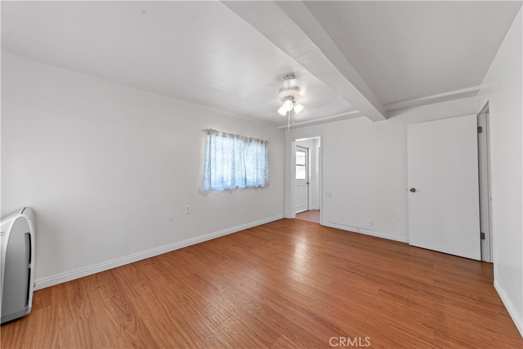 1921 Valemont Avenue