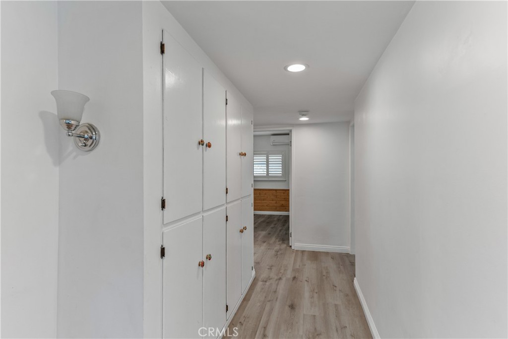 1921 Valemont Avenue