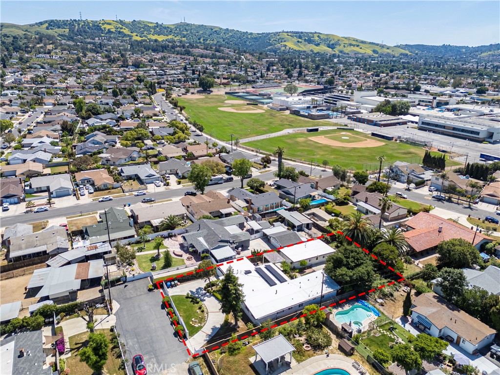 1921 Valemont Avenue