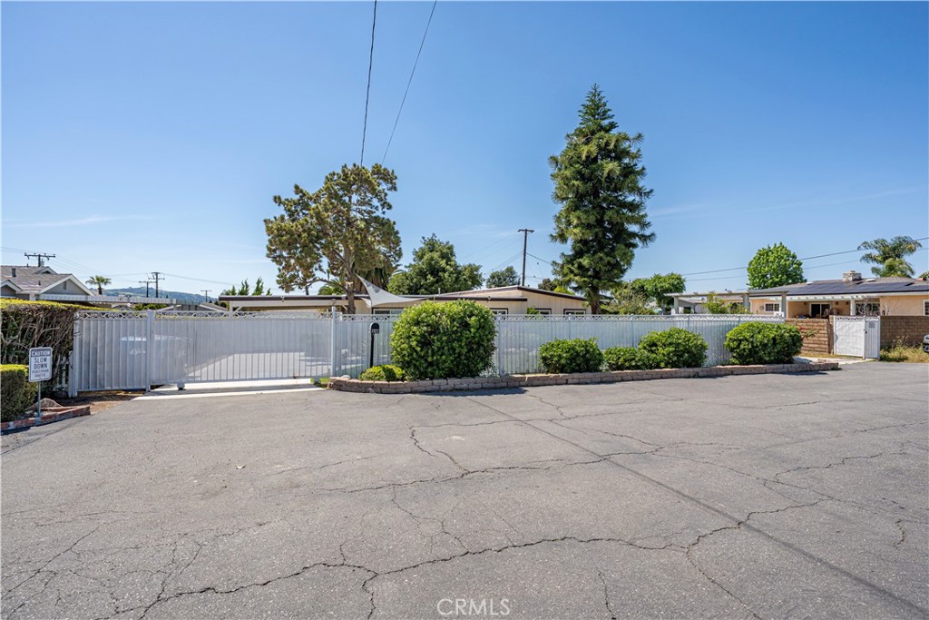 1921 Valemont Avenue