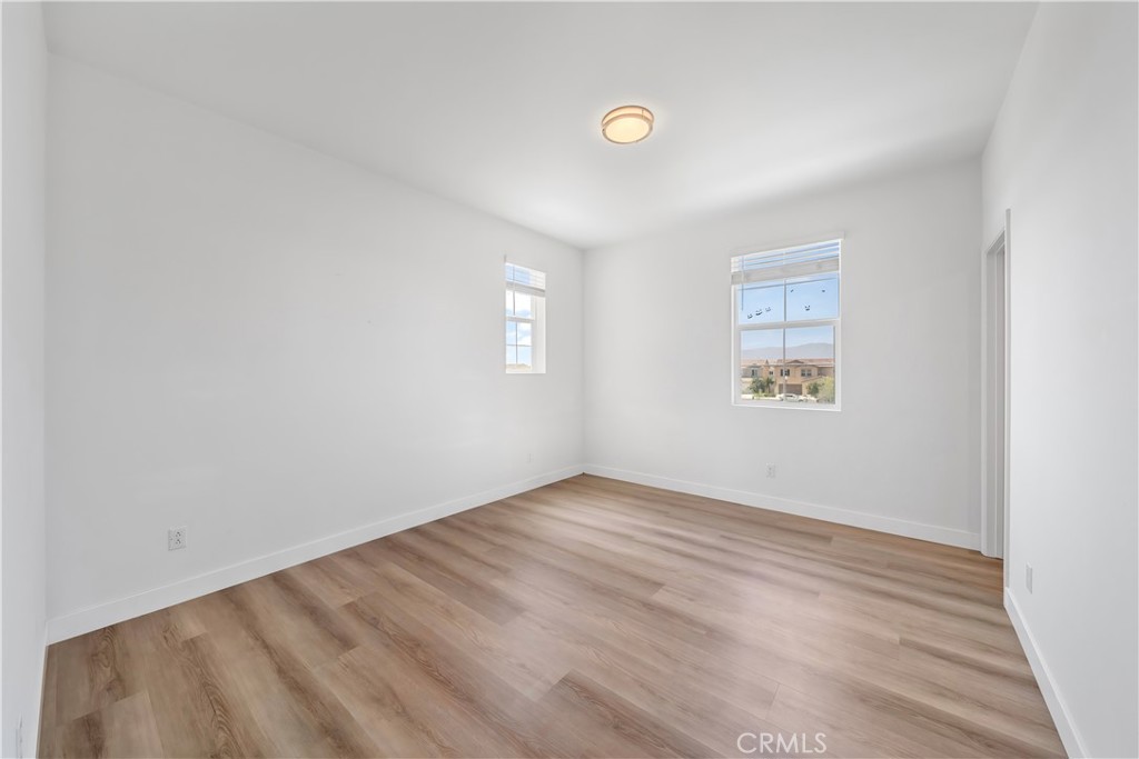 8713 Roving Place