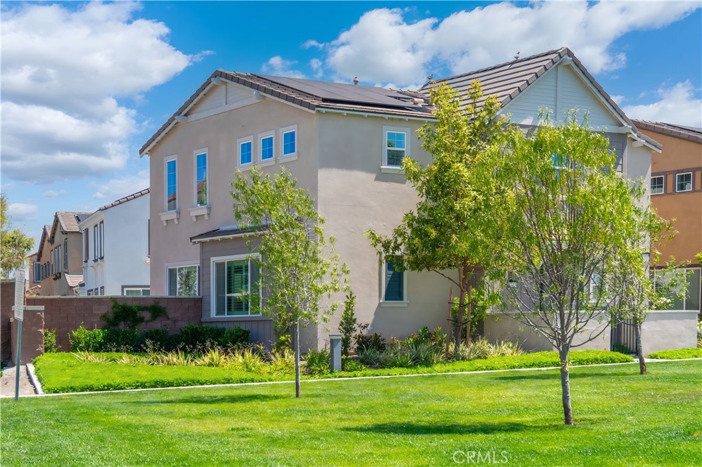 8713 Roving Place