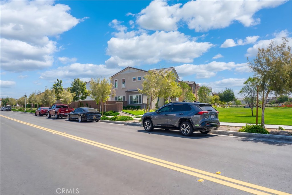 8713 Roving Place