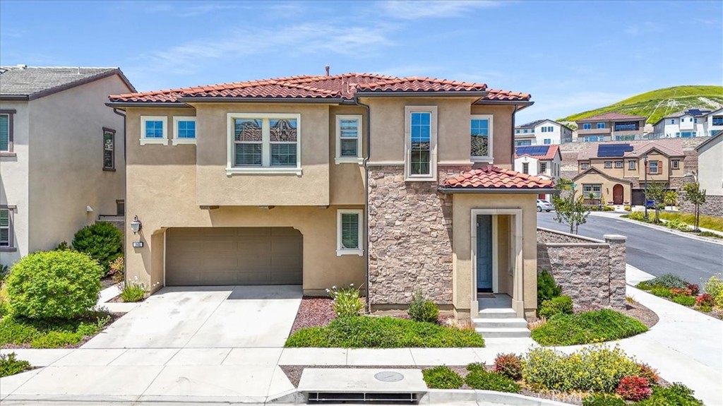 1901 Aliso Canyon Drive