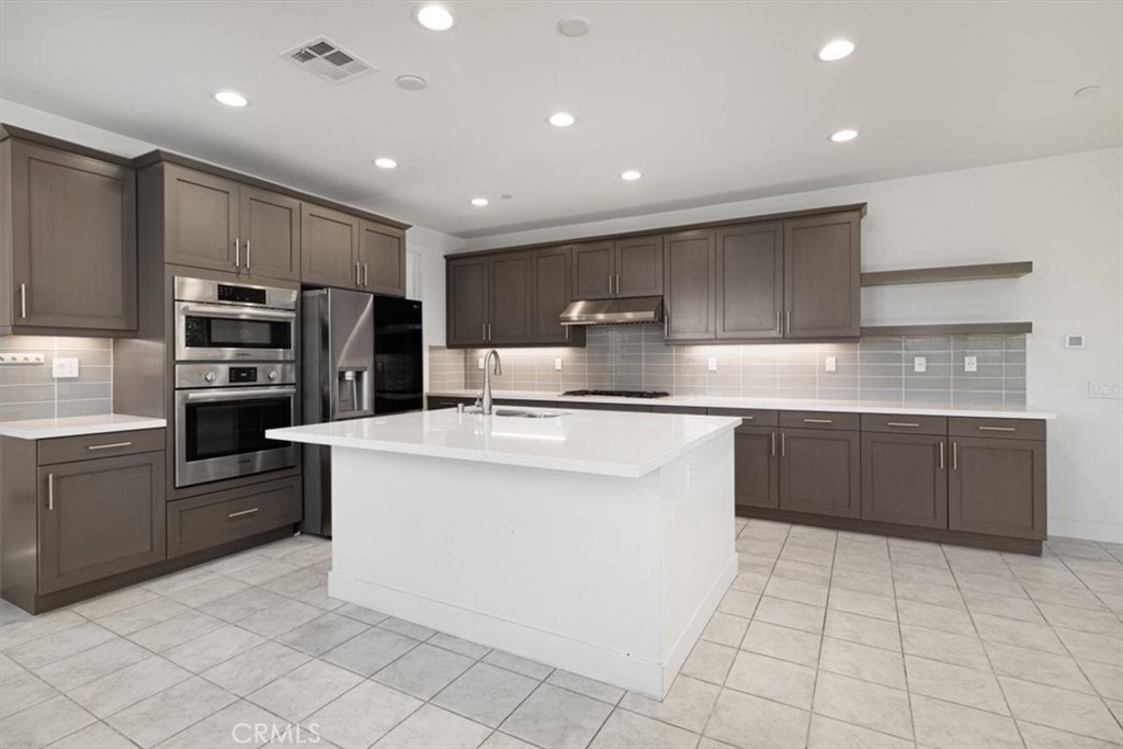 1901 Aliso Canyon Drive