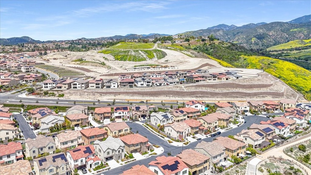 1901 Aliso Canyon Drive