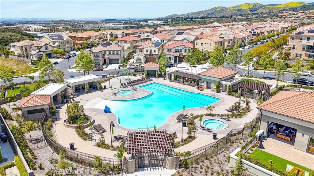 1901 Aliso Canyon Drive