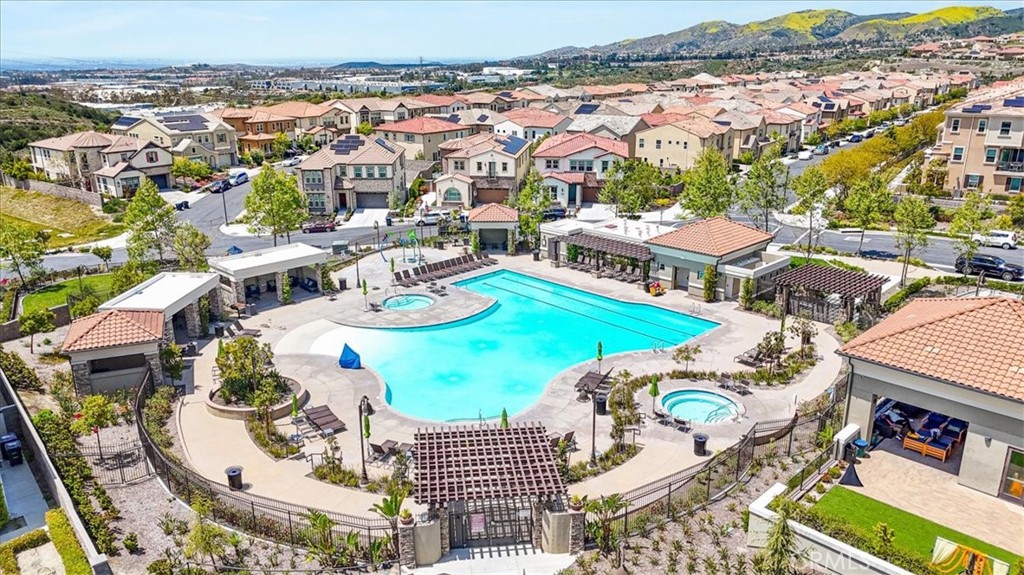 1901 Aliso Canyon Drive