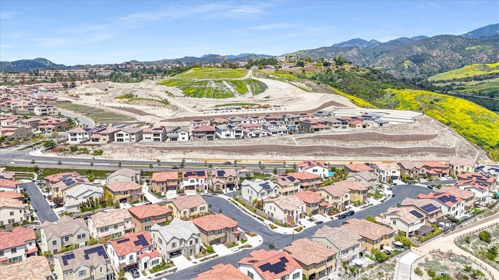 1901 Aliso Canyon Drive
