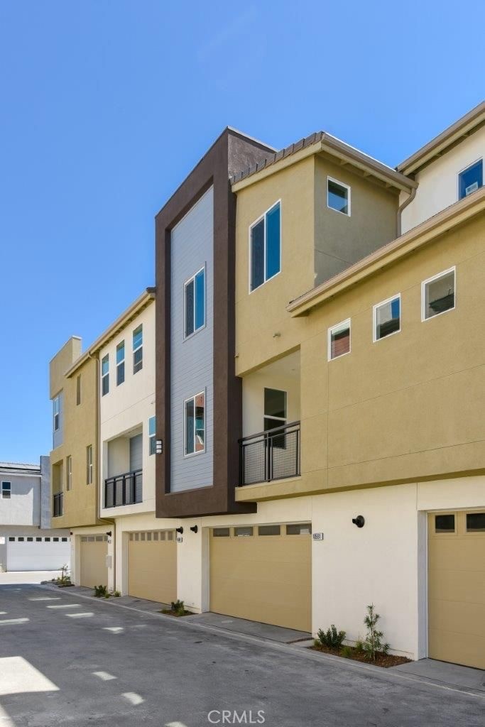 10591 Huxley Drive