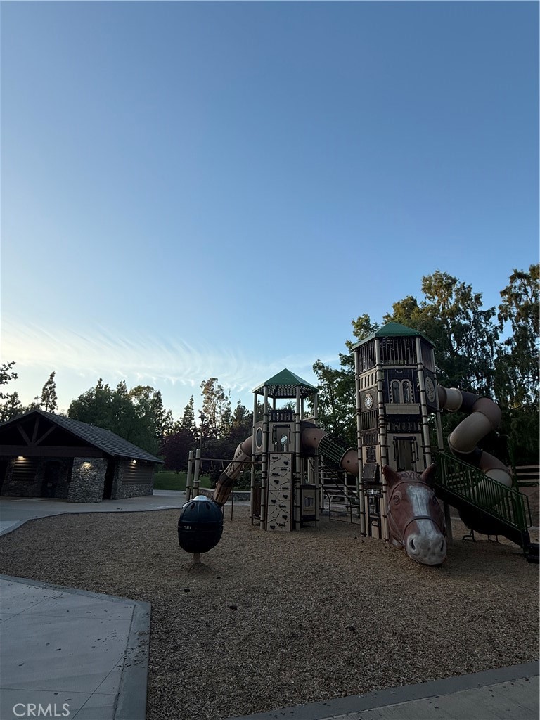 2771 Dunstan Drive