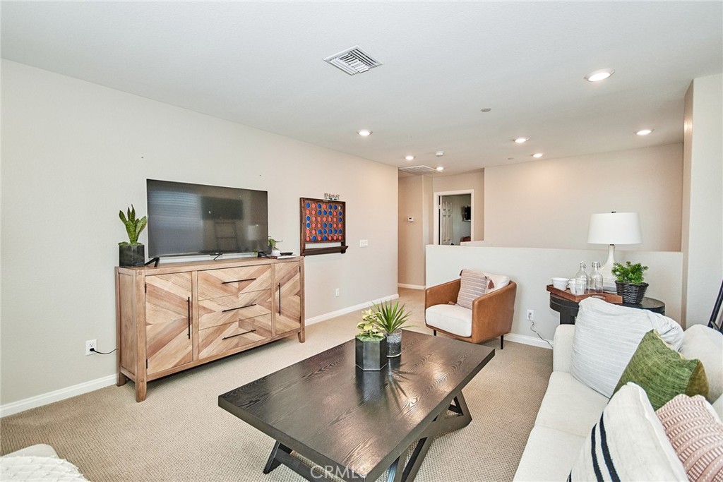 3430 E Foxglove Way