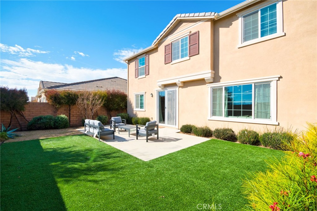 3430 E Foxglove Way