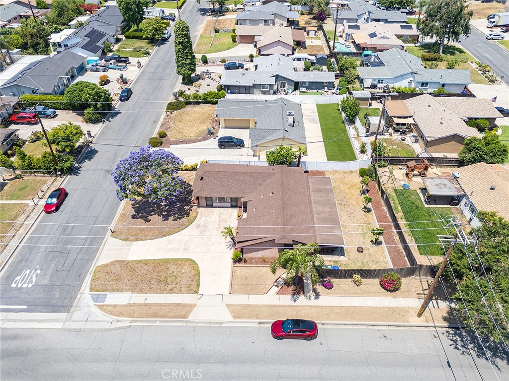 10288 Effen Street