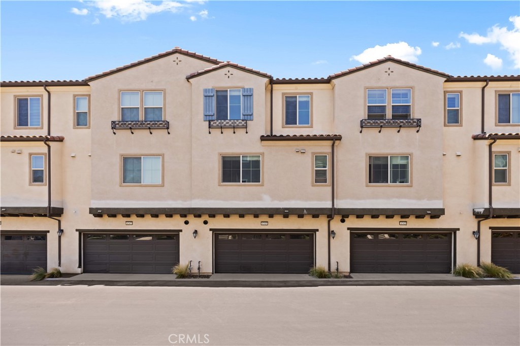 4345 Blazing Star Way