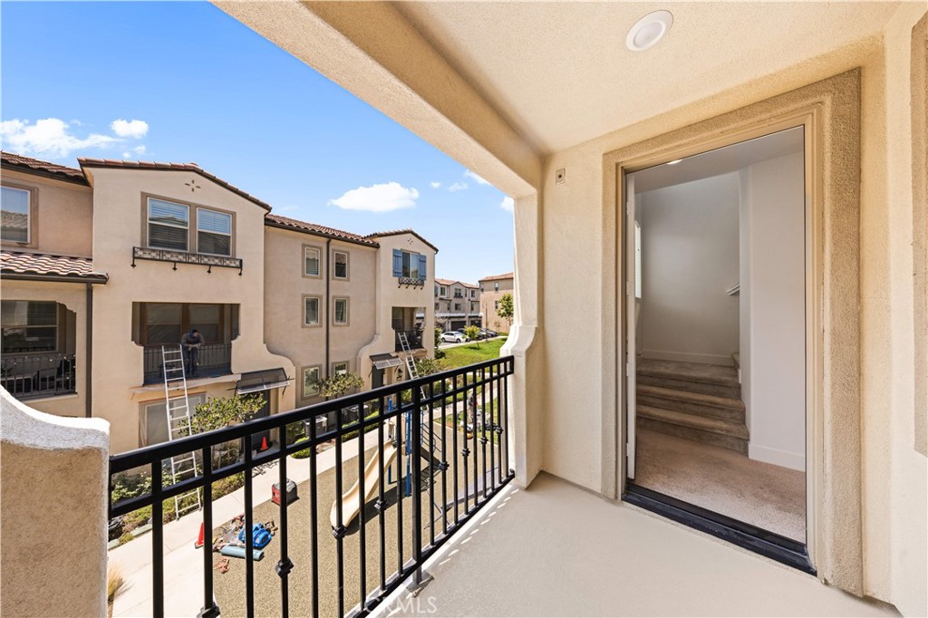 4345 Blazing Star Way