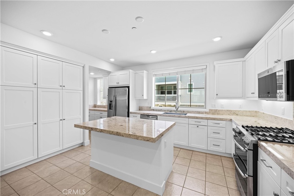 4345 Blazing Star Way
