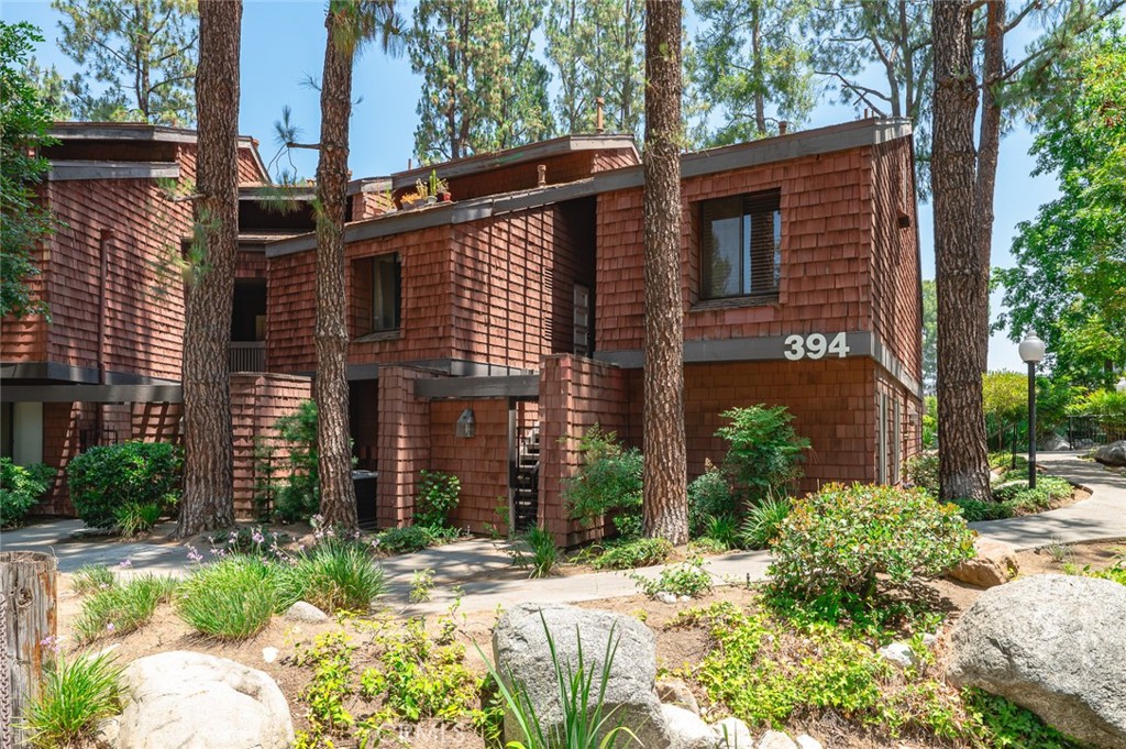 394 S Prospectors Road 102
