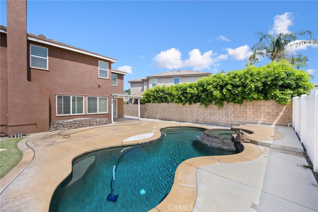 12975 Cambridge Court