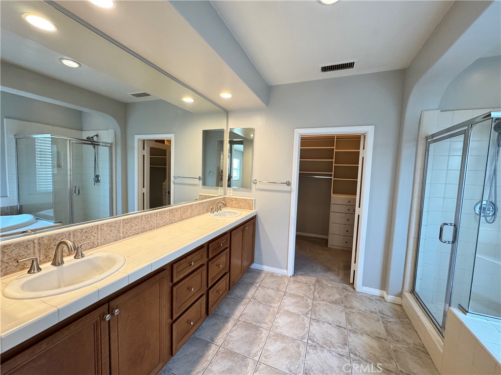 17068 Camino Galvez