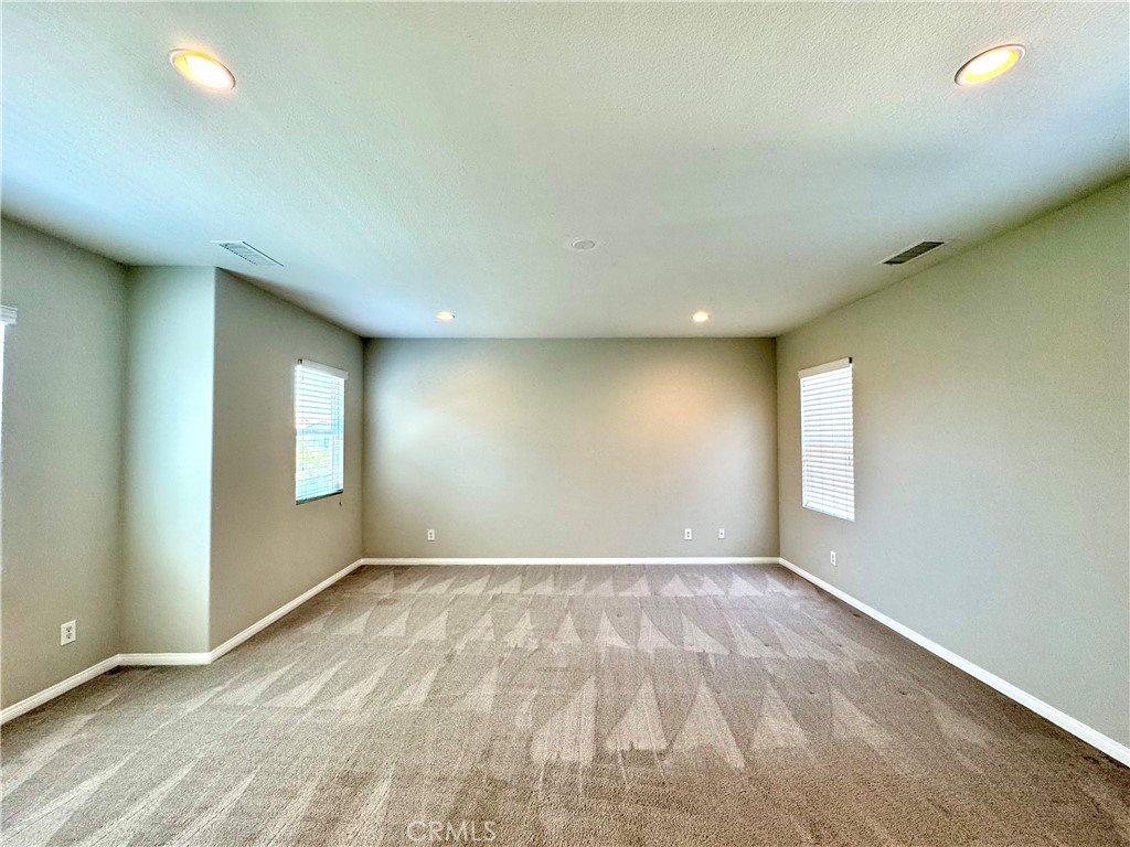 17068 Camino Galvez