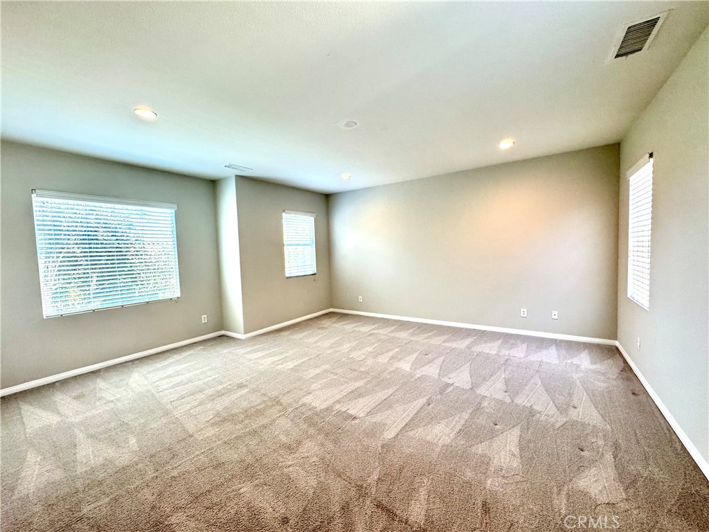 17068 Camino Galvez