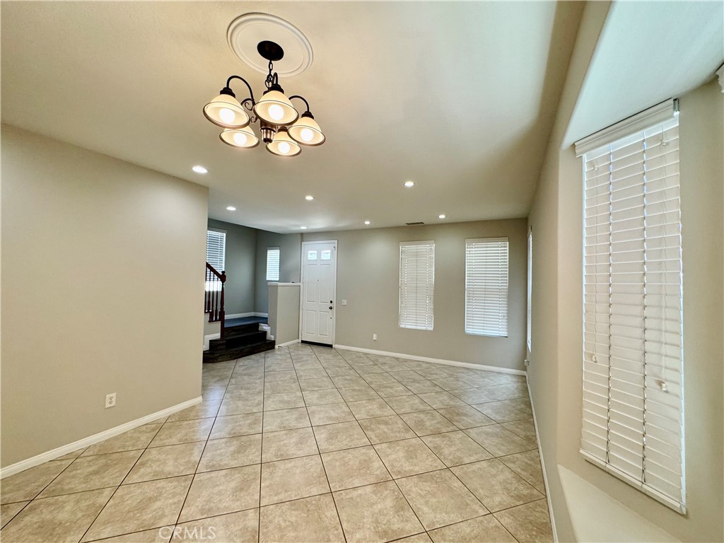 17068 Camino Galvez