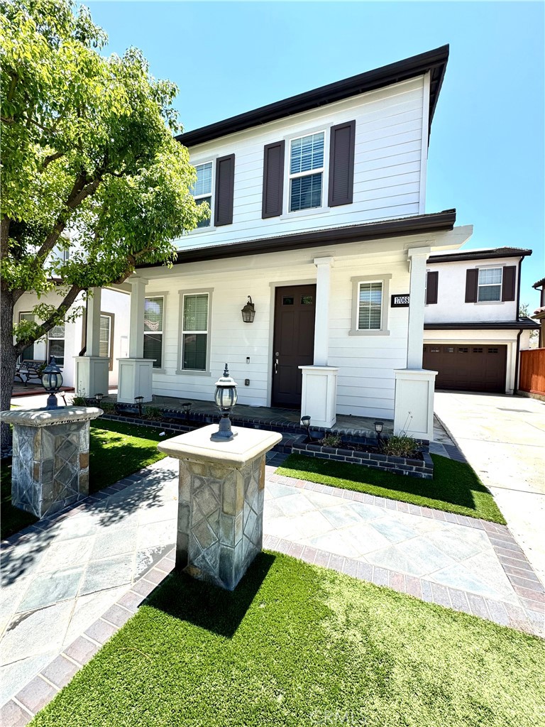 17068 Camino Galvez