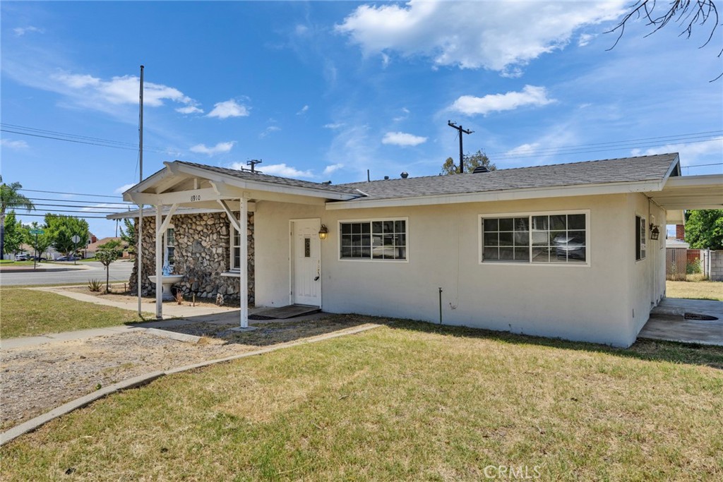 6910 Carnelian Street