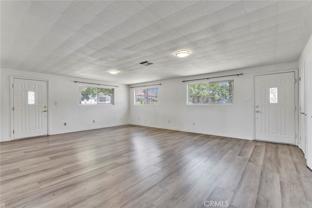 6910 Carnelian Street