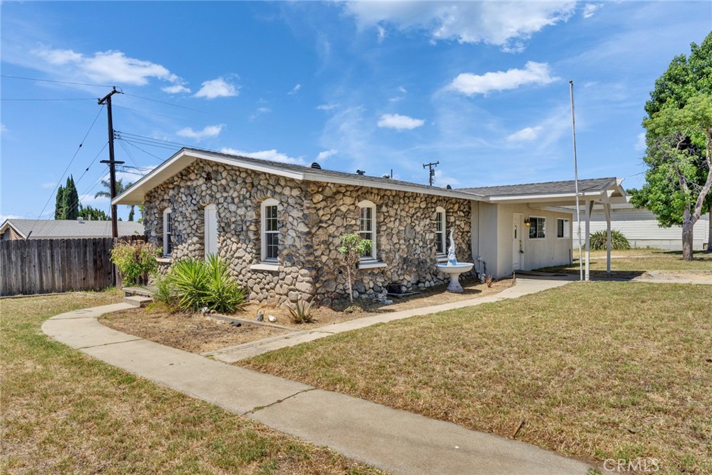 6910 Carnelian Street