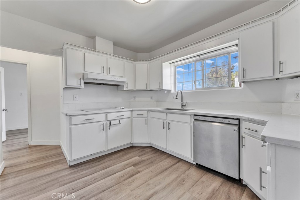 6910 Carnelian Street