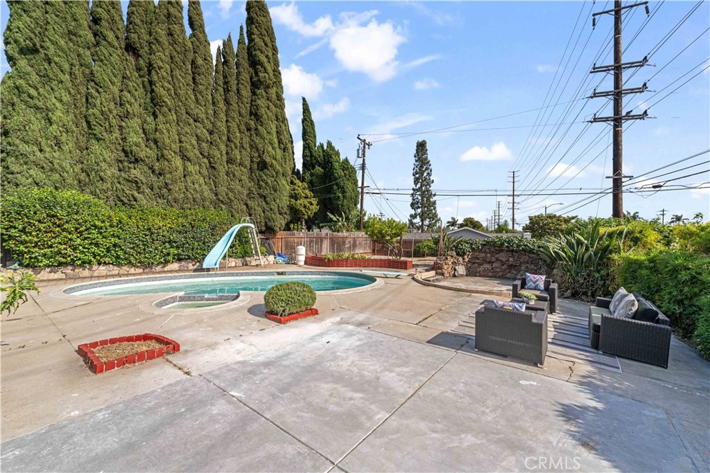 11411 Falconhill Drive