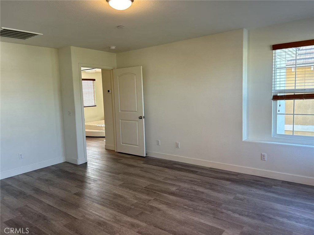 5884 Silver Oaks Drive