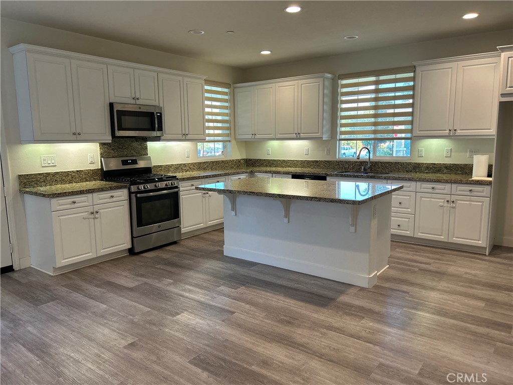 5884 Silver Oaks Drive