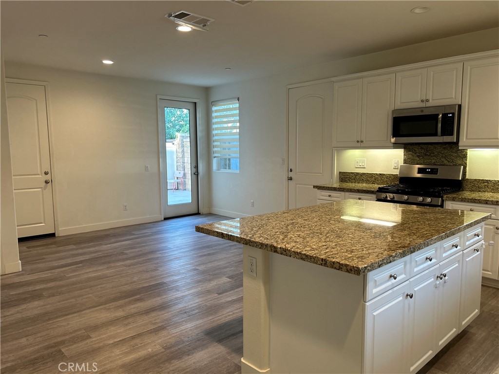 5884 Silver Oaks Drive