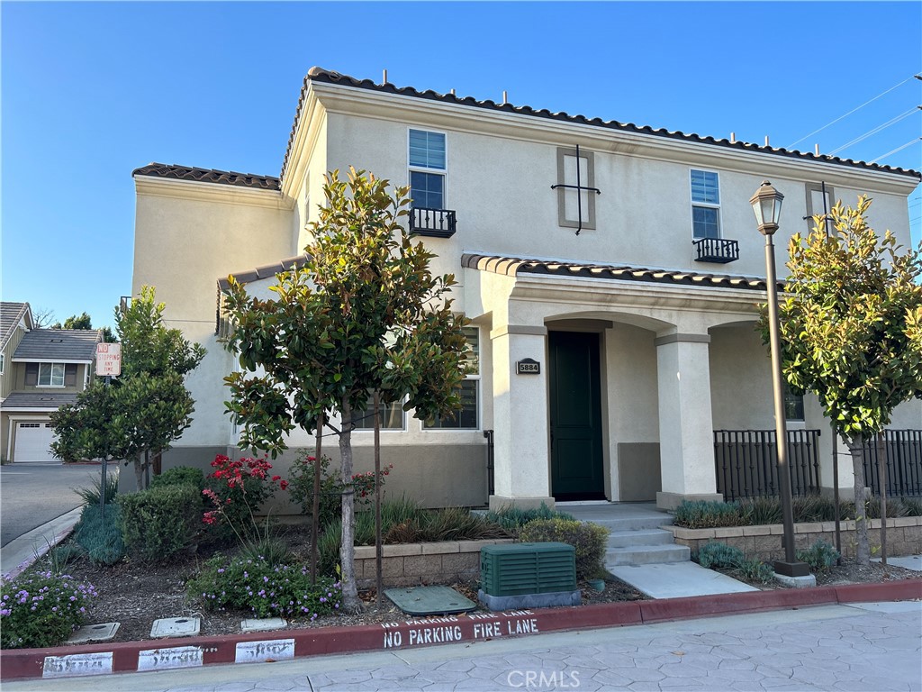 5884 Silver Oaks Drive