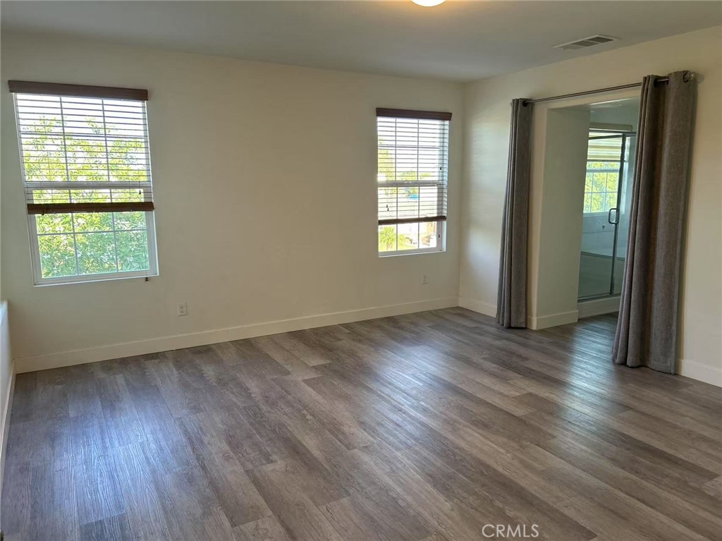 5884 Silver Oaks Drive