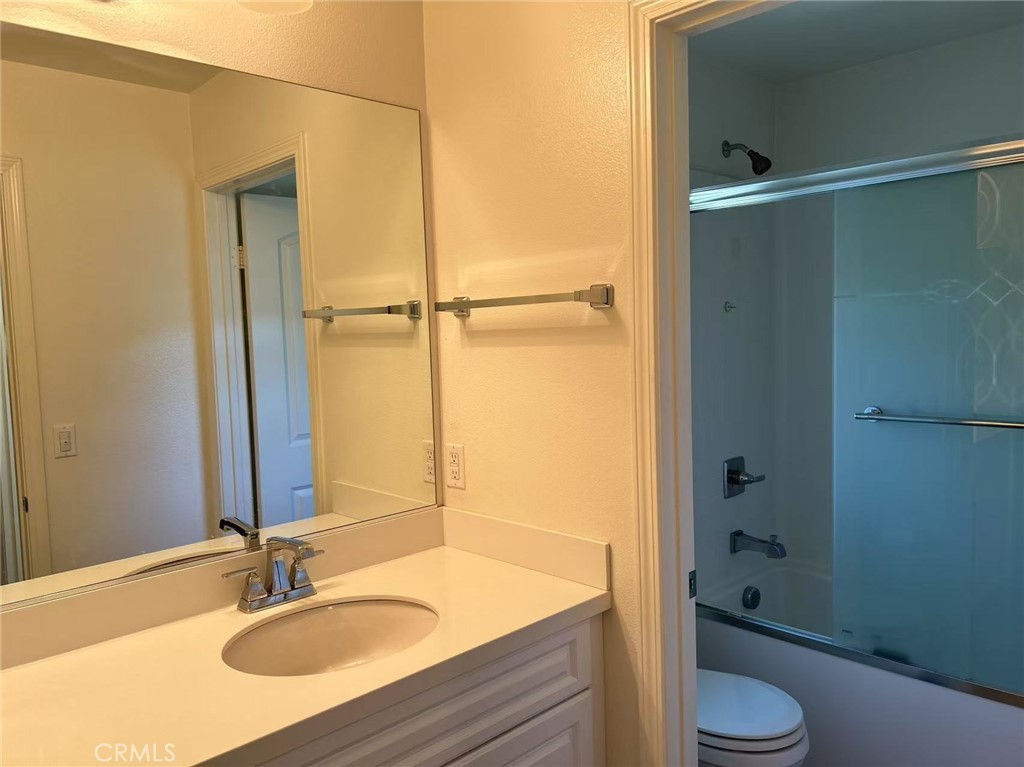 5884 Silver Oaks Drive