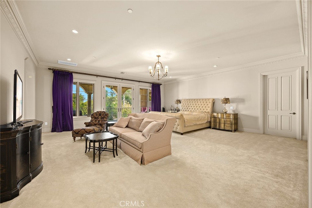 312 W Palm Drive