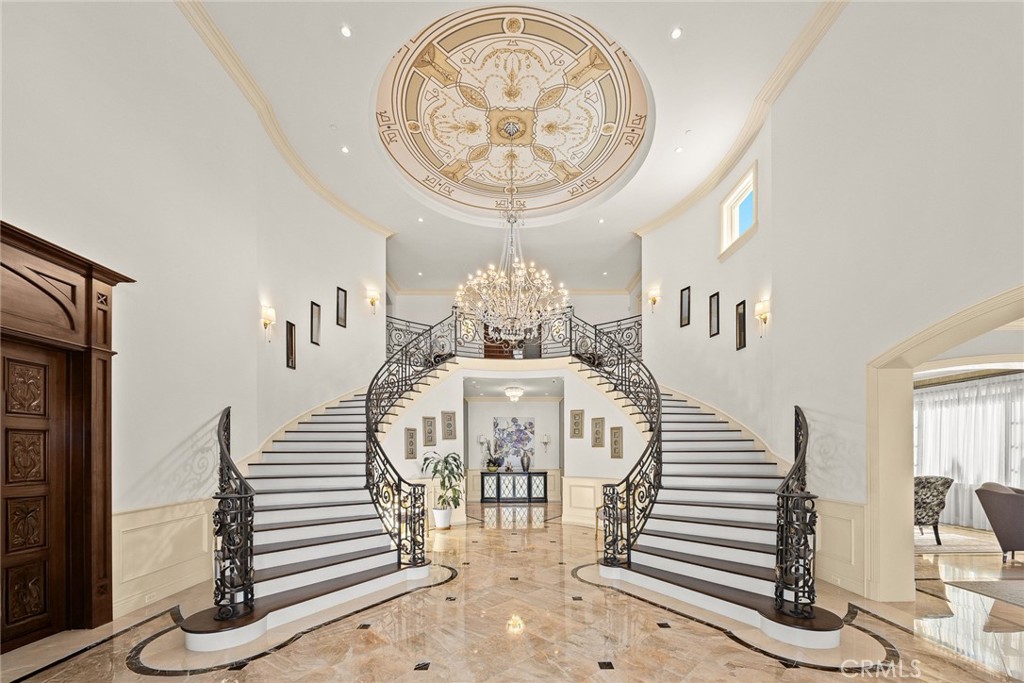 312 W Palm Drive