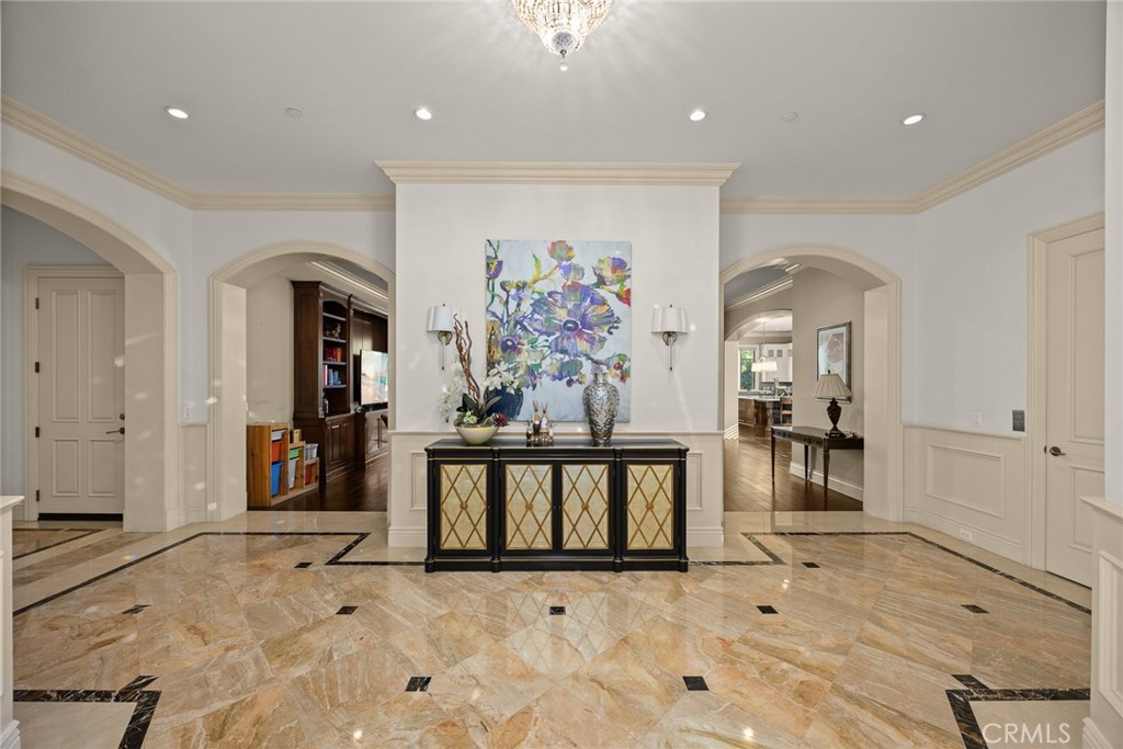 312 W Palm Drive