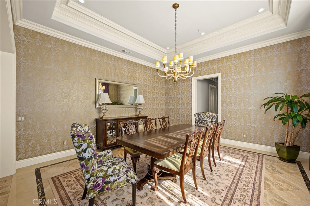 312 W Palm Drive