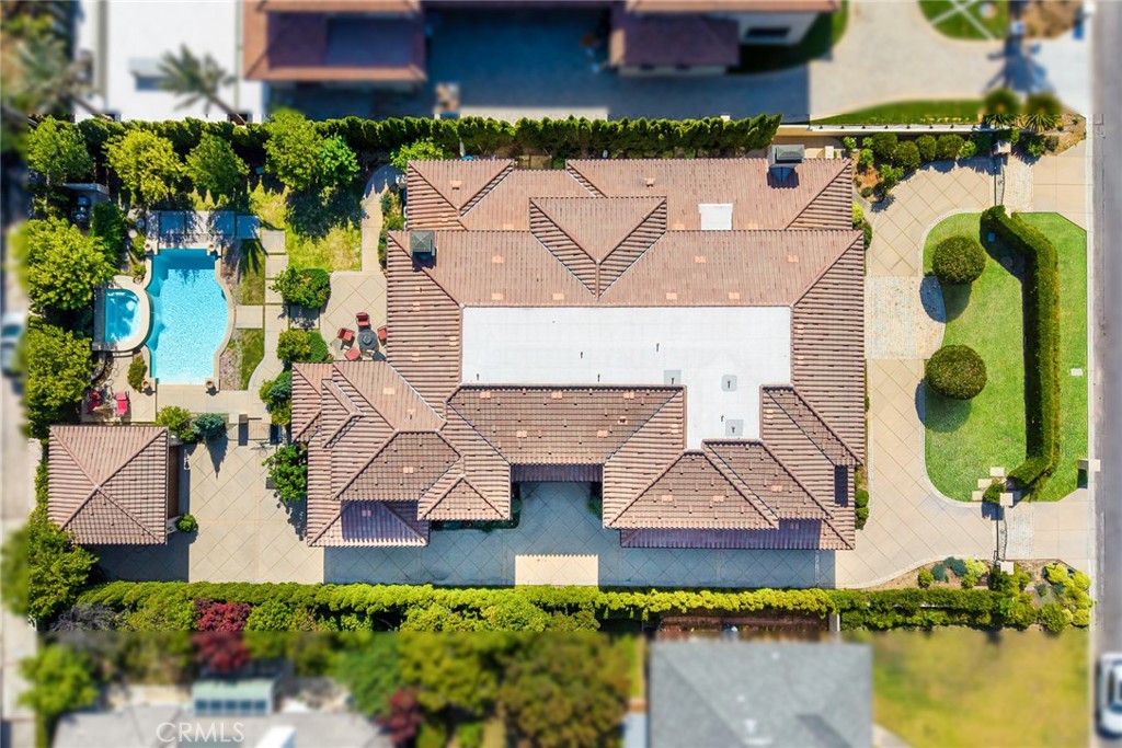 312 W Palm Drive