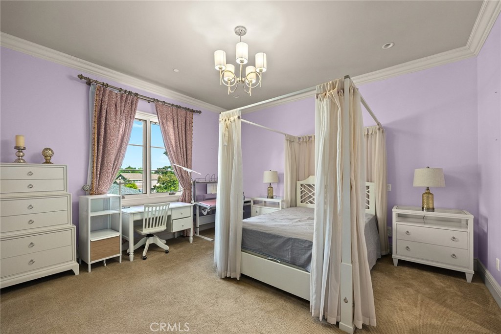 312 W Palm Drive