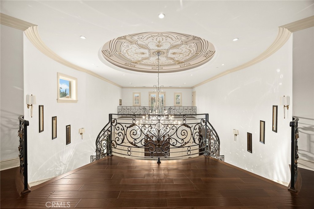 312 W Palm Drive