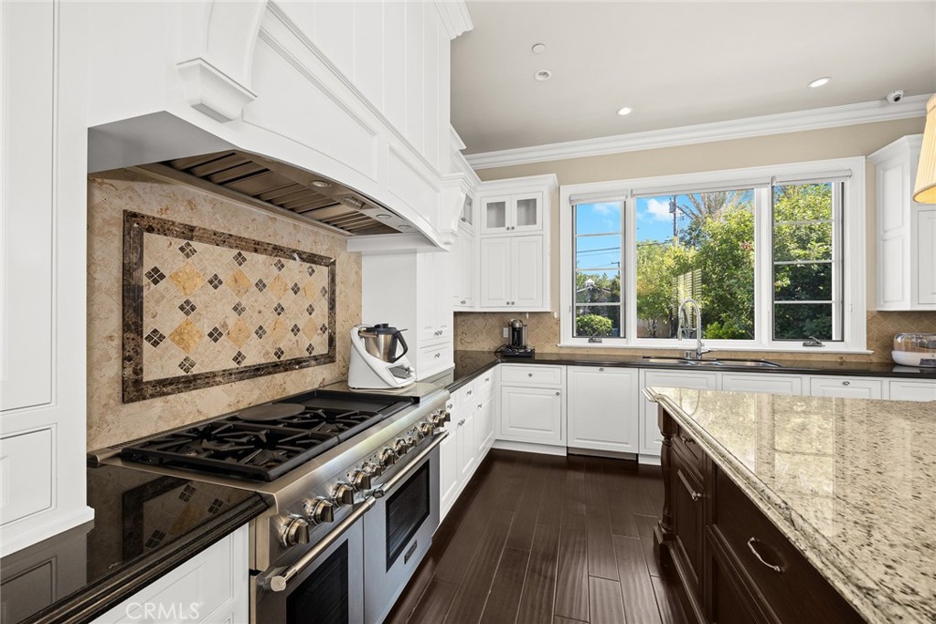 312 W Palm Drive