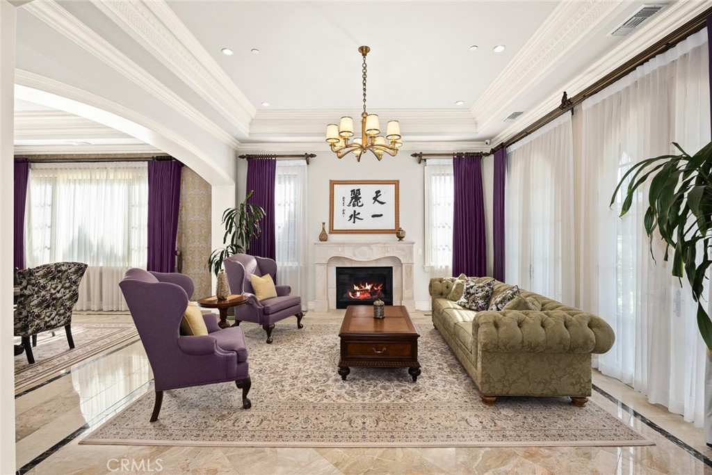 312 W Palm Drive