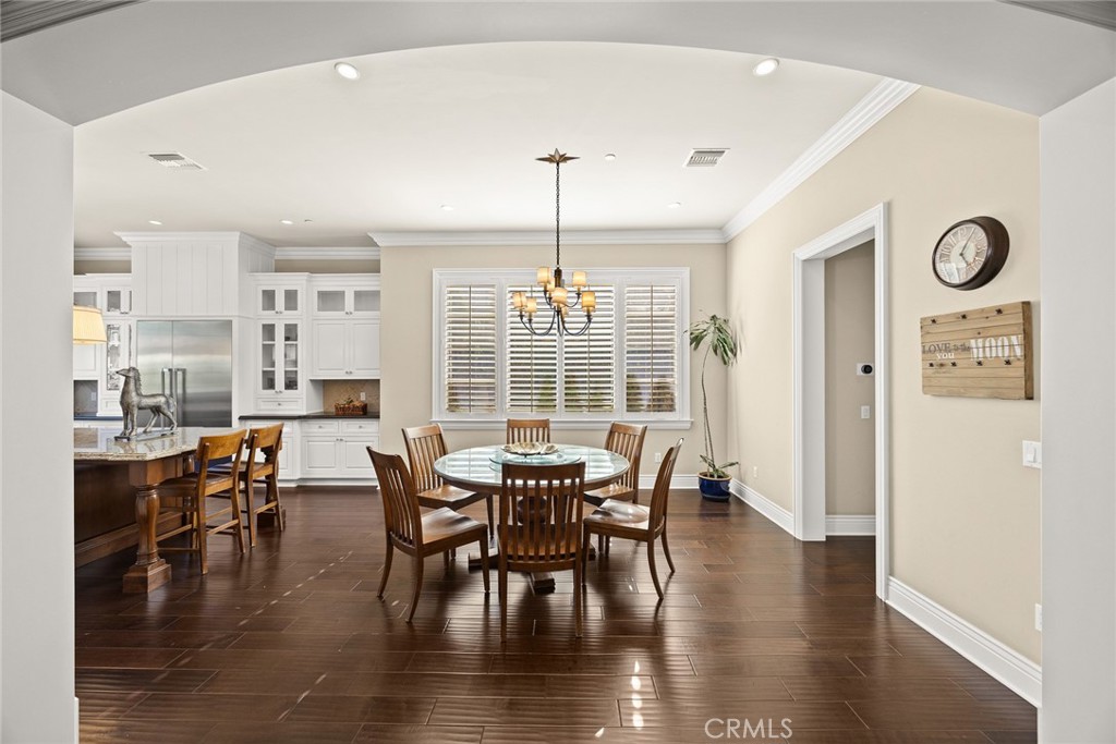 312 W Palm Drive