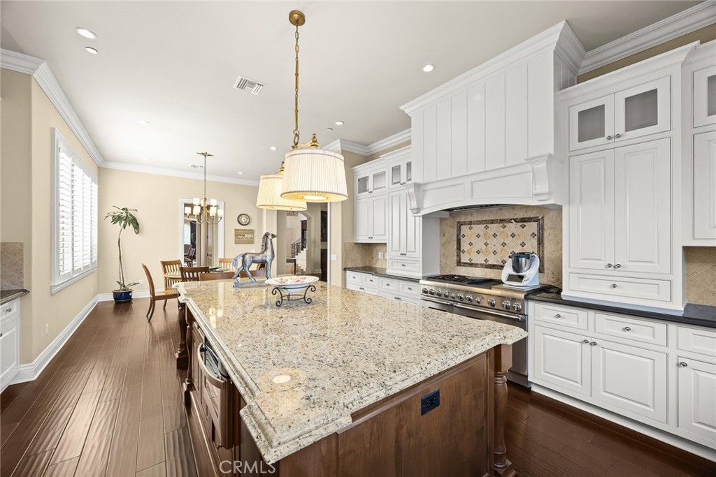 312 W Palm Drive